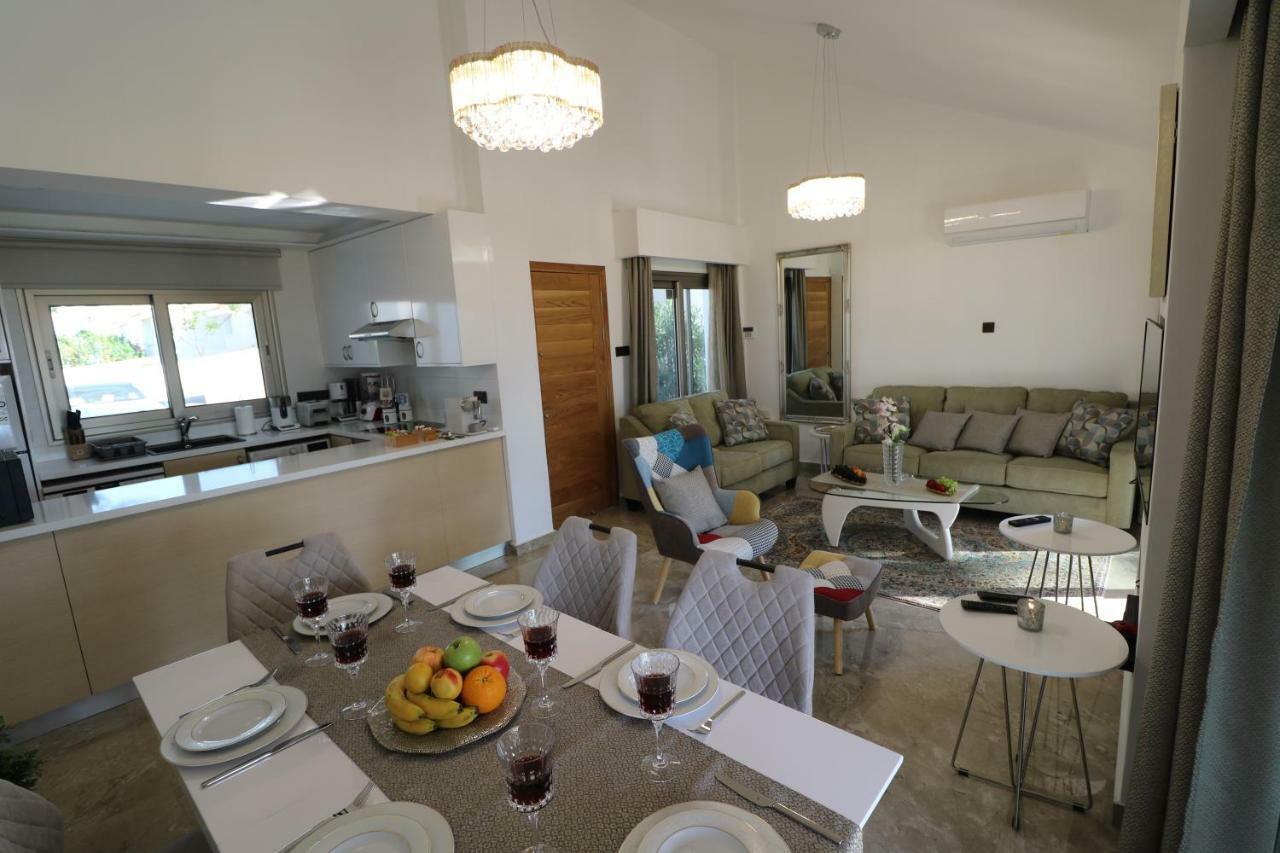 Yulya Villa By Taimoura Paphos Esterno foto