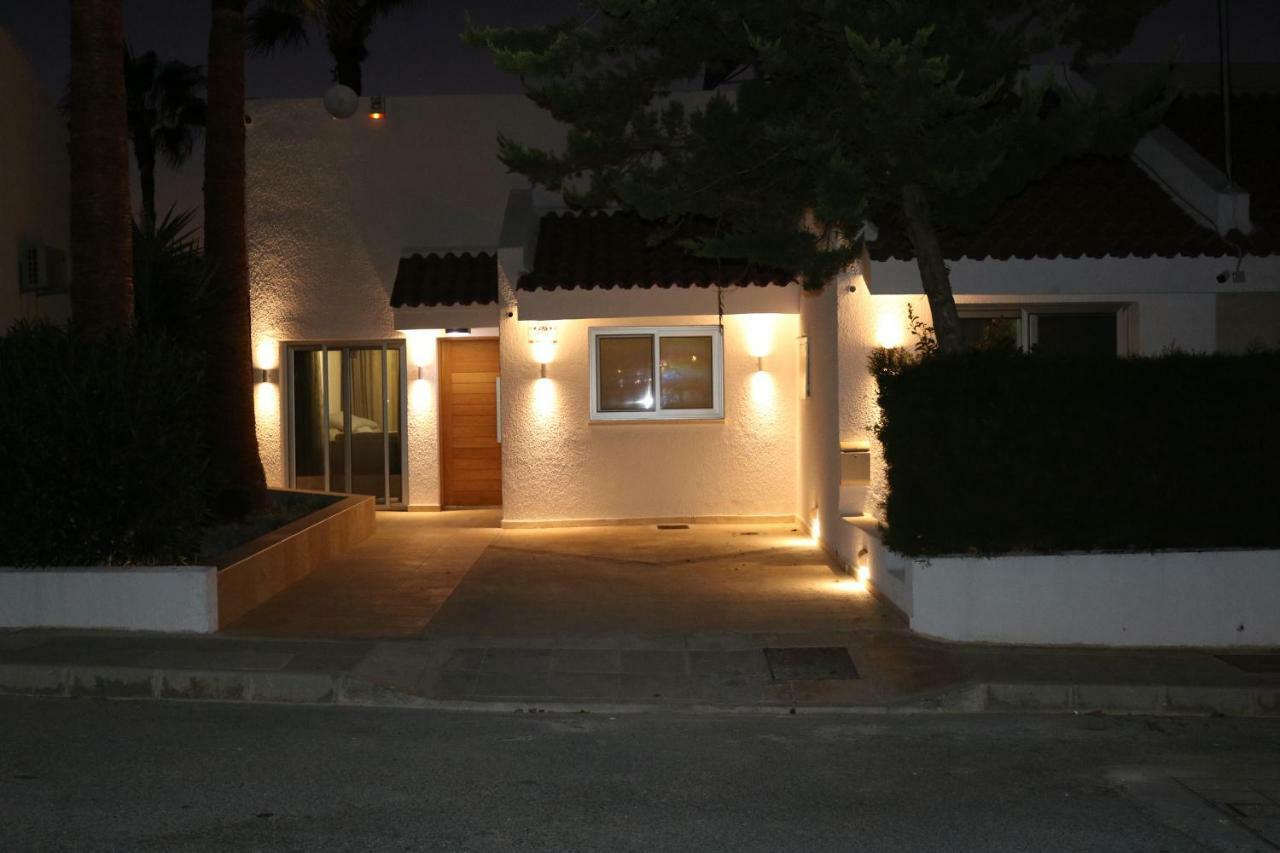 Yulya Villa By Taimoura Paphos Esterno foto