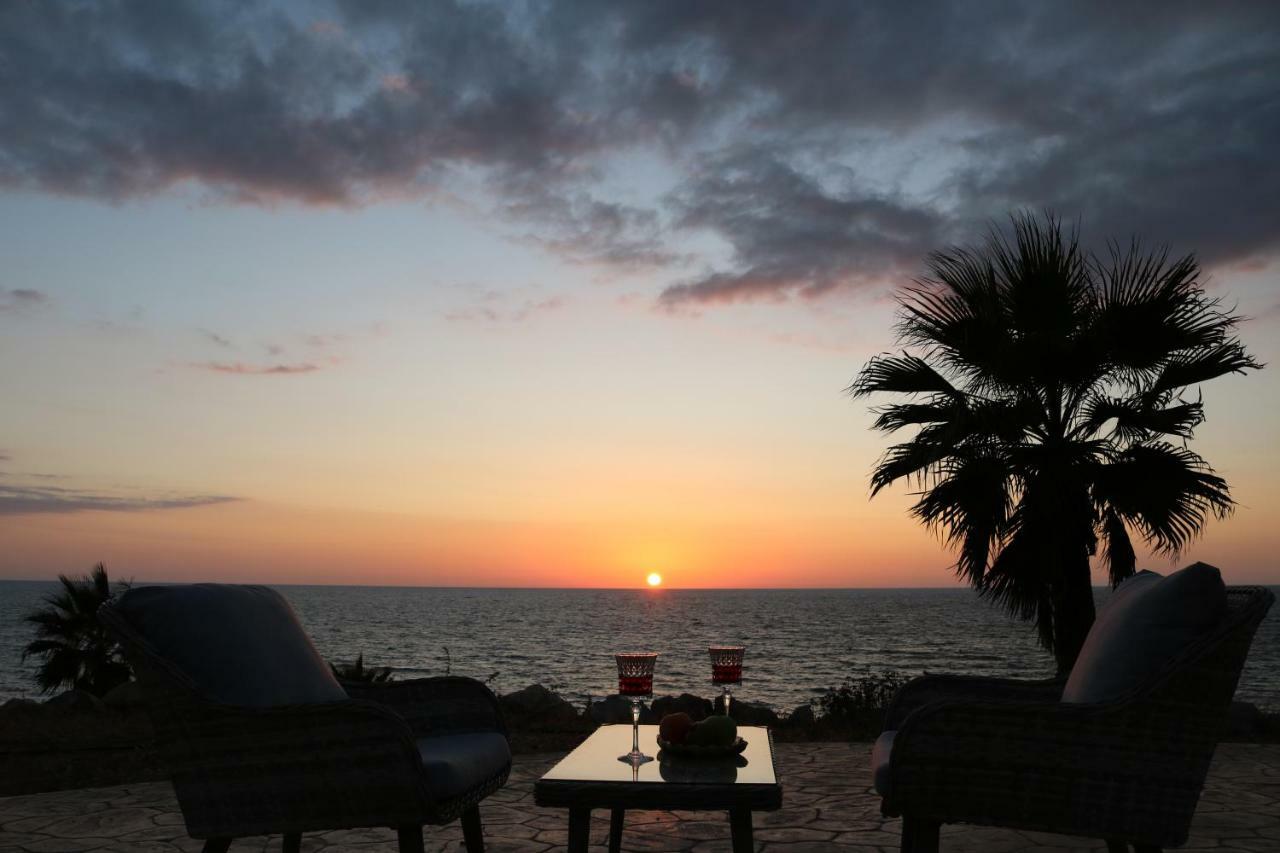 Yulya Villa By Taimoura Paphos Esterno foto